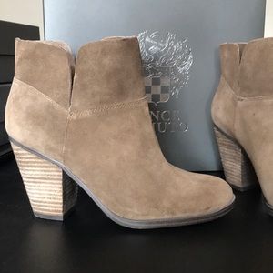 Vince Camuto bootie sz 8